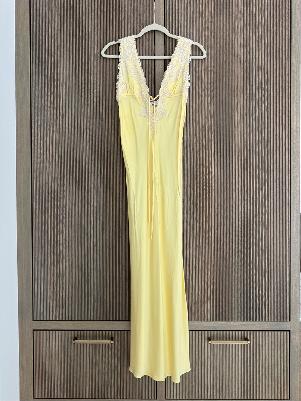 NEW Rumored Venice Lace-Trim Maxi Dress butter yellow size XS - Picture 11 of 14